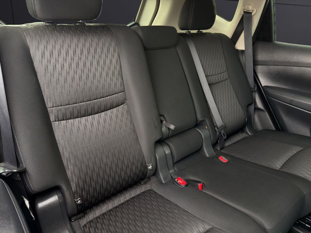 2020 Nissan Rogue Image 20