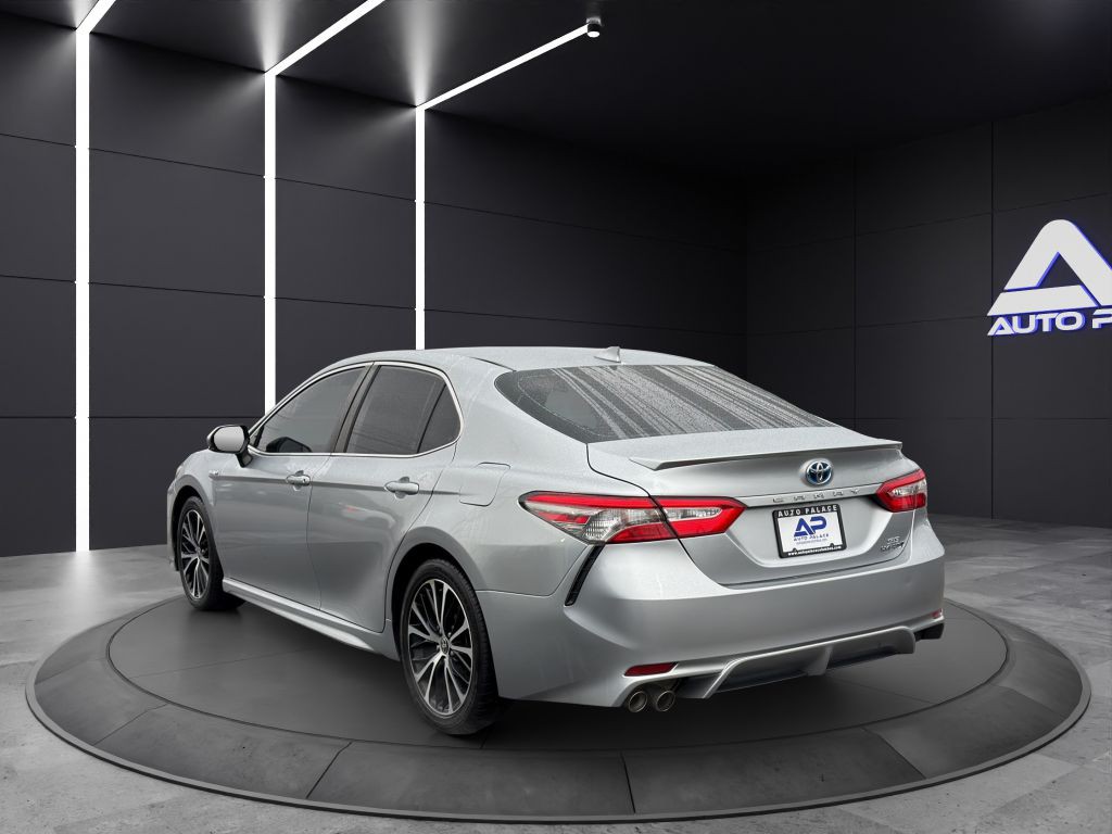 2020 Toyota Camry Image 4