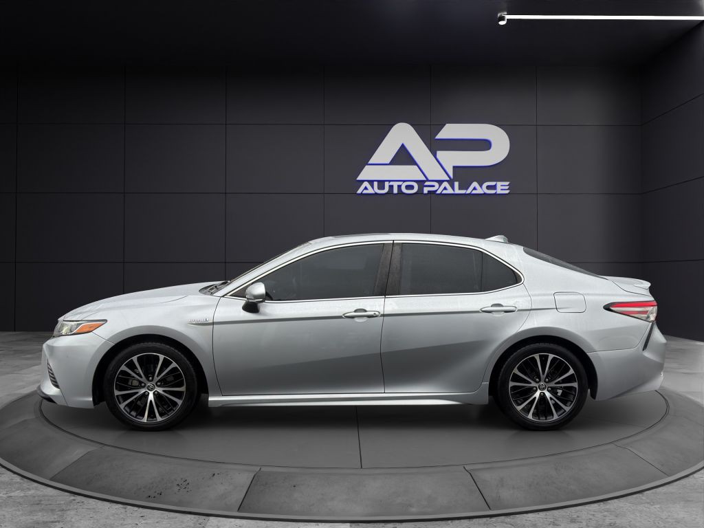 2020 Toyota Camry Image 7