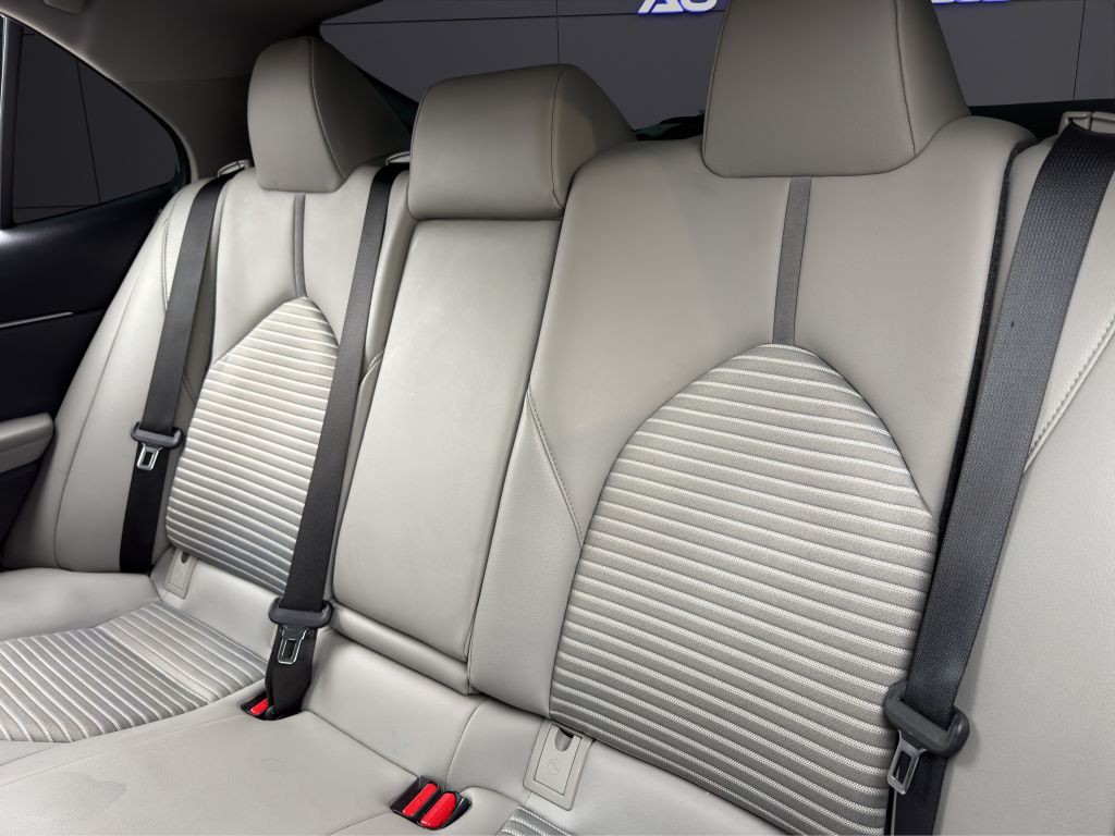 2020 Toyota Camry Image 22