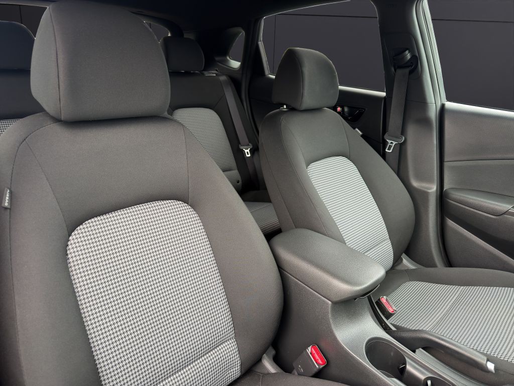 2021 Hyundai Kona Image 14