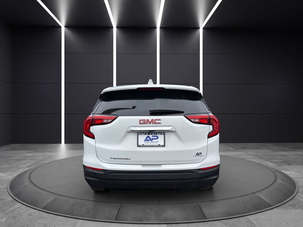 2020 GMC Terrain Image 5