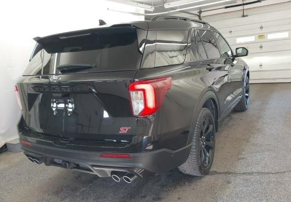 2020 Ford Explorer Image 2