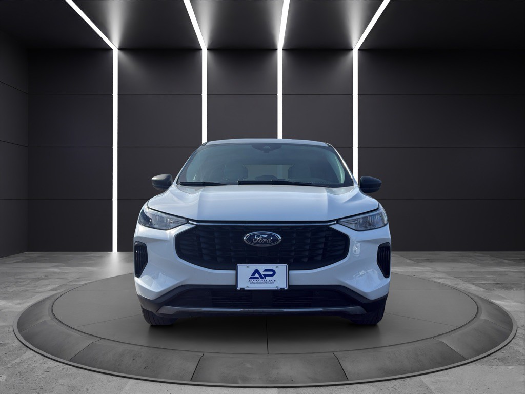 2024 Ford Escape Image 1