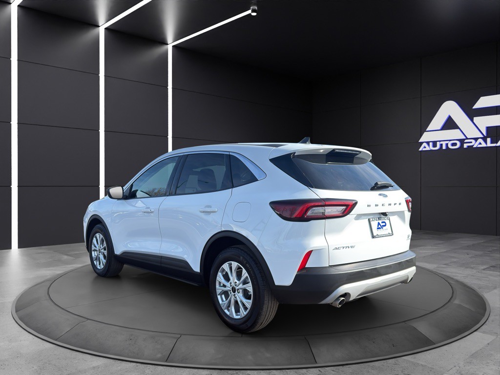2024 Ford Escape Image 4