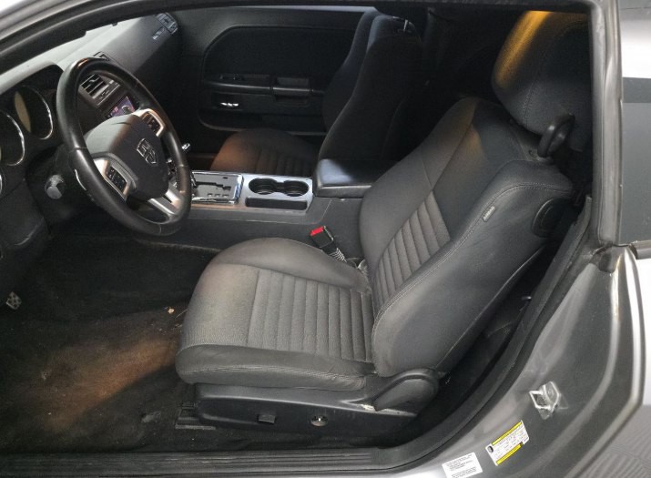2013 Dodge Challenger Image 5