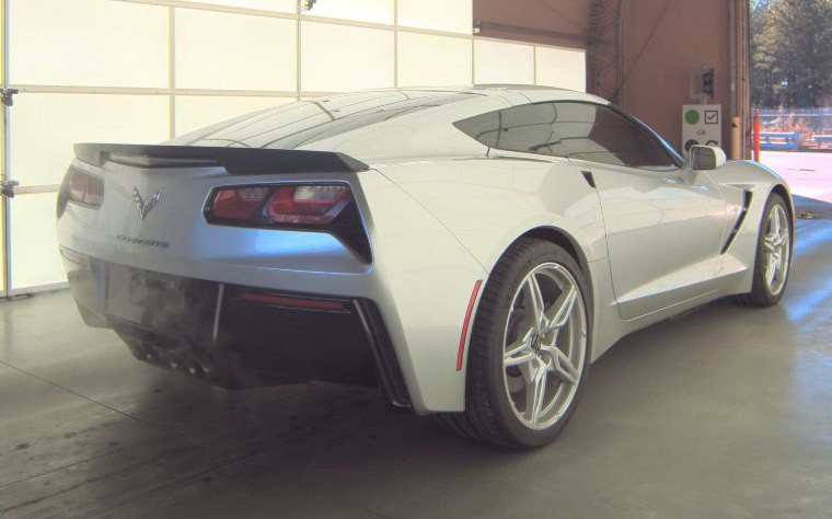 2017 Chevrolet Corvette Image 2