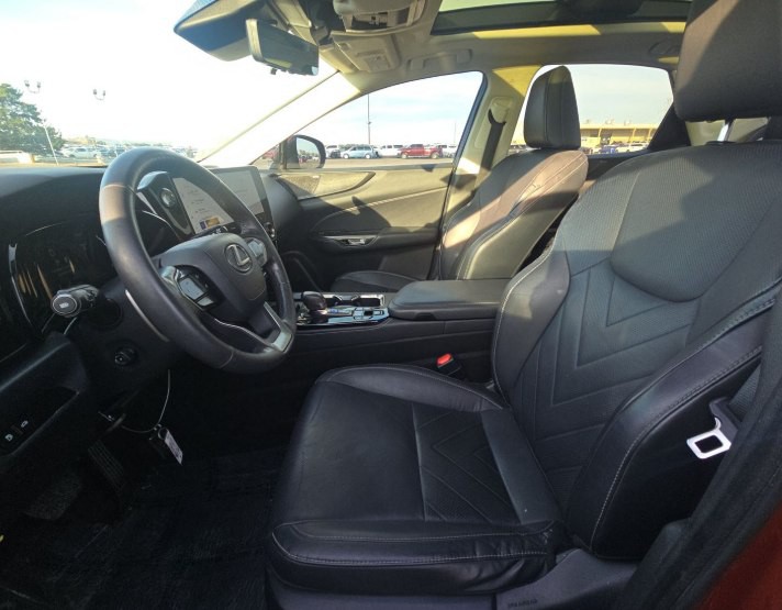 2023 Lexus NX Image 5