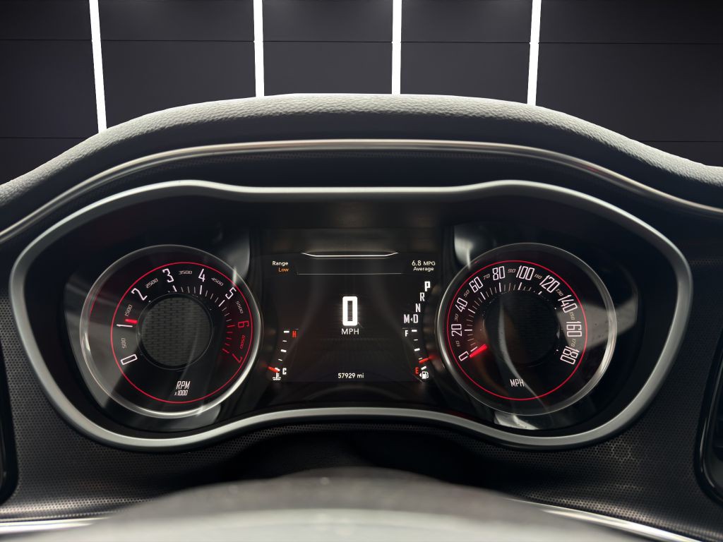 2016 Dodge Challenger Image 17