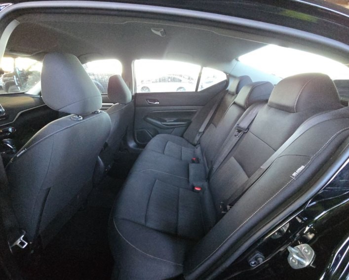 2022 Nissan Altima Image 6