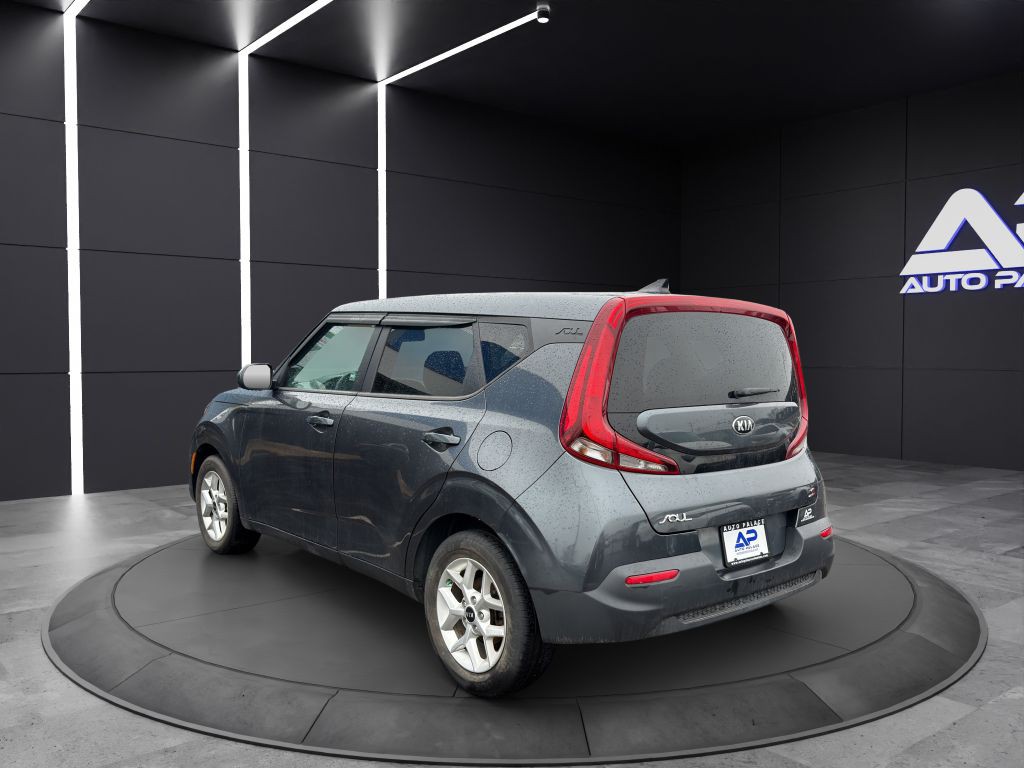 2021 Kia Soul Image 4