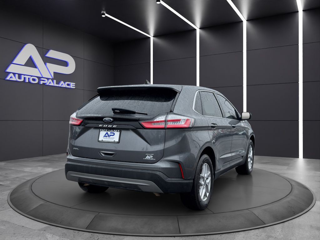 2022 Ford Edge Image 6