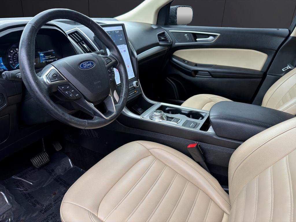 2022 Ford Edge Image 12