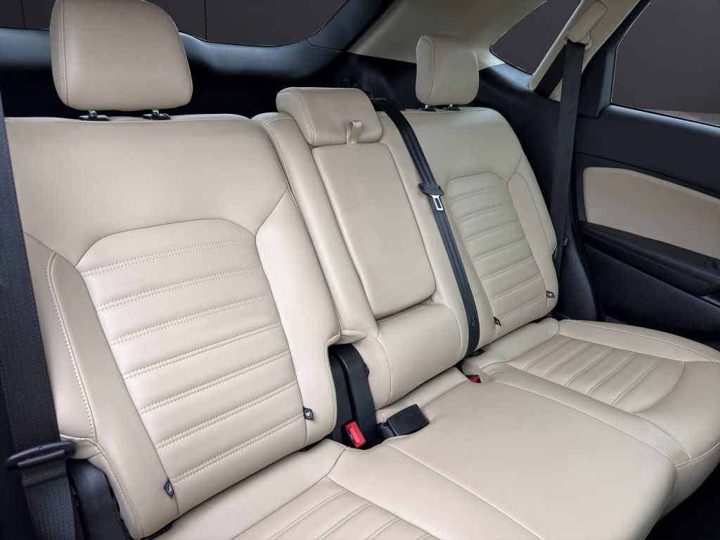 2022 Ford Edge Image 20