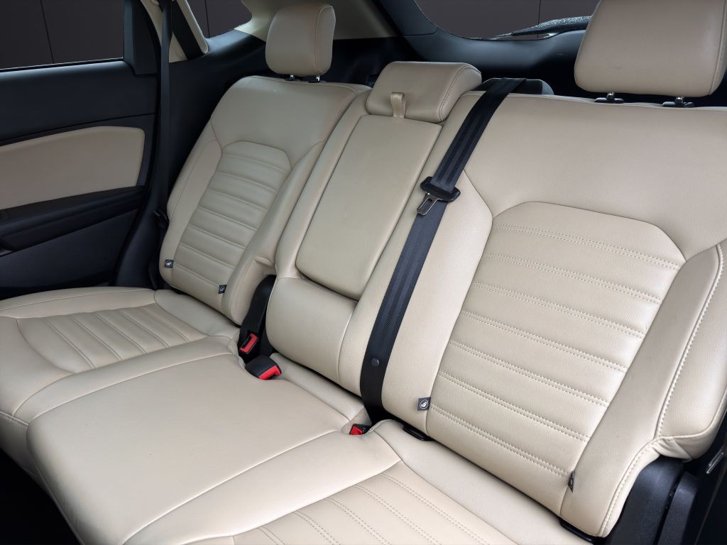 2022 Ford Edge Image 21