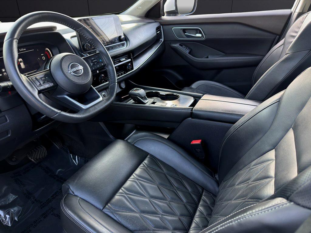 2023 Nissan Rogue Image 12