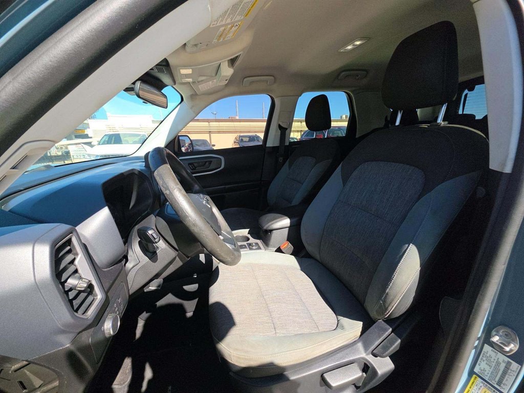 2022 Ford Bronco Image 3