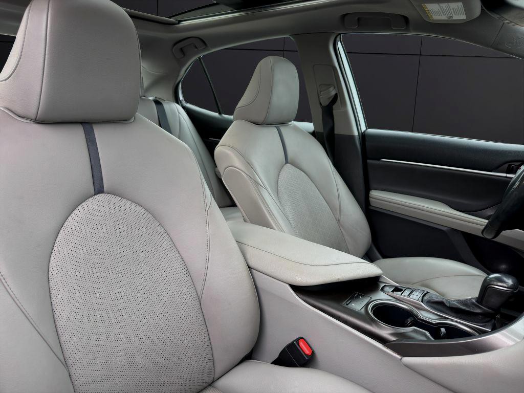 2021 Toyota Camry Image 14