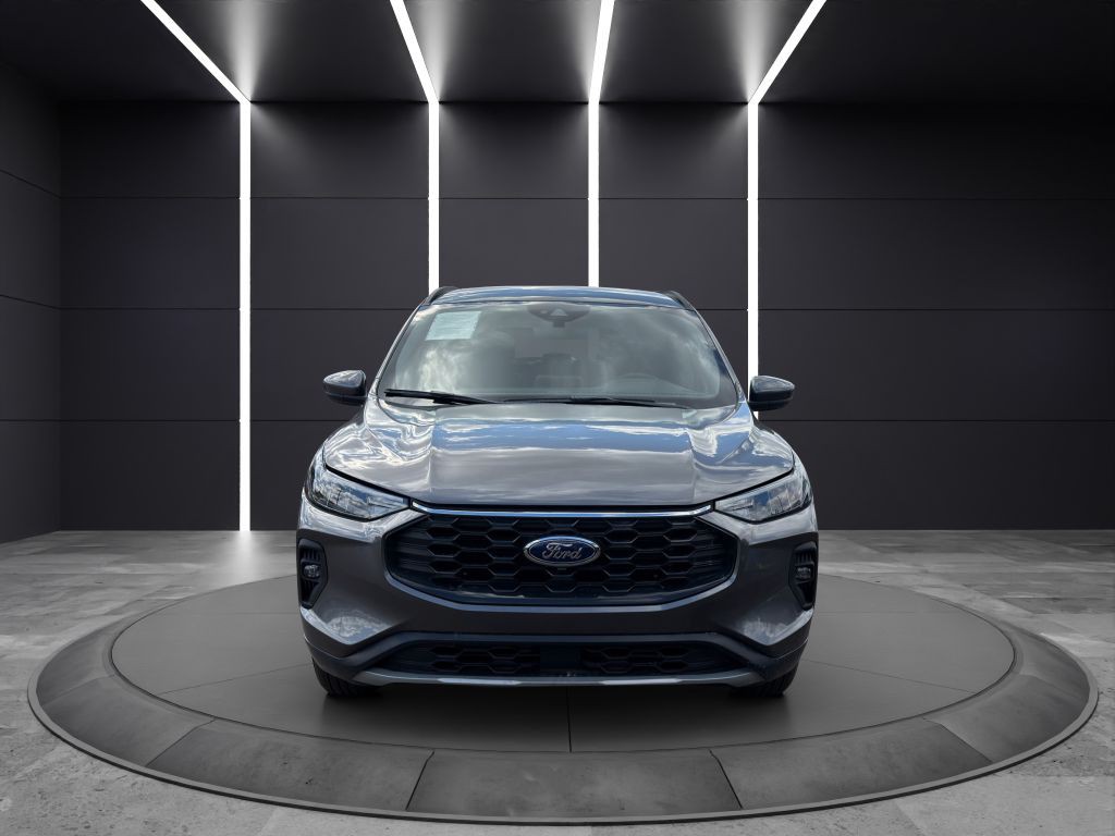 2025 Ford Escape Image 2
