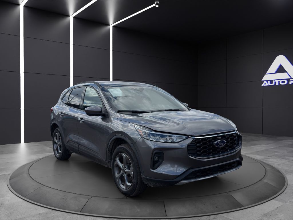 2025 Ford Escape Image 3
