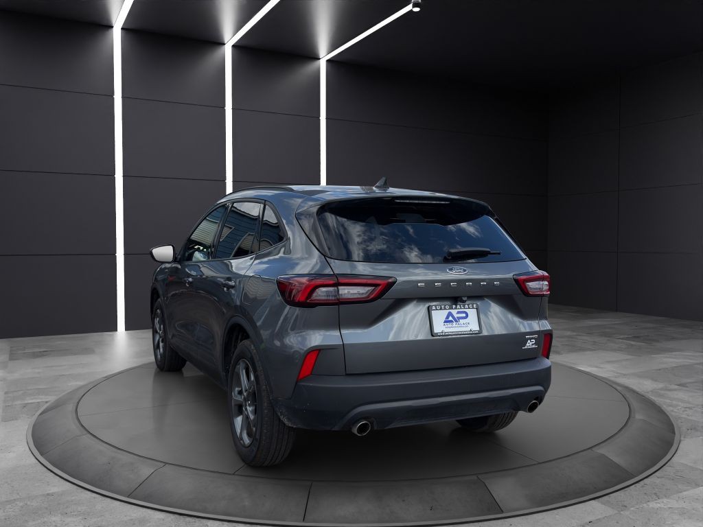 2025 Ford Escape Image 4