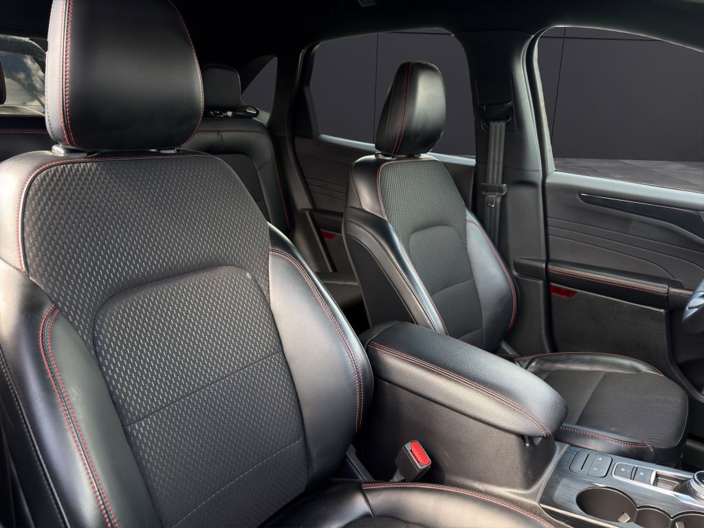 2025 Ford Escape Image 14
