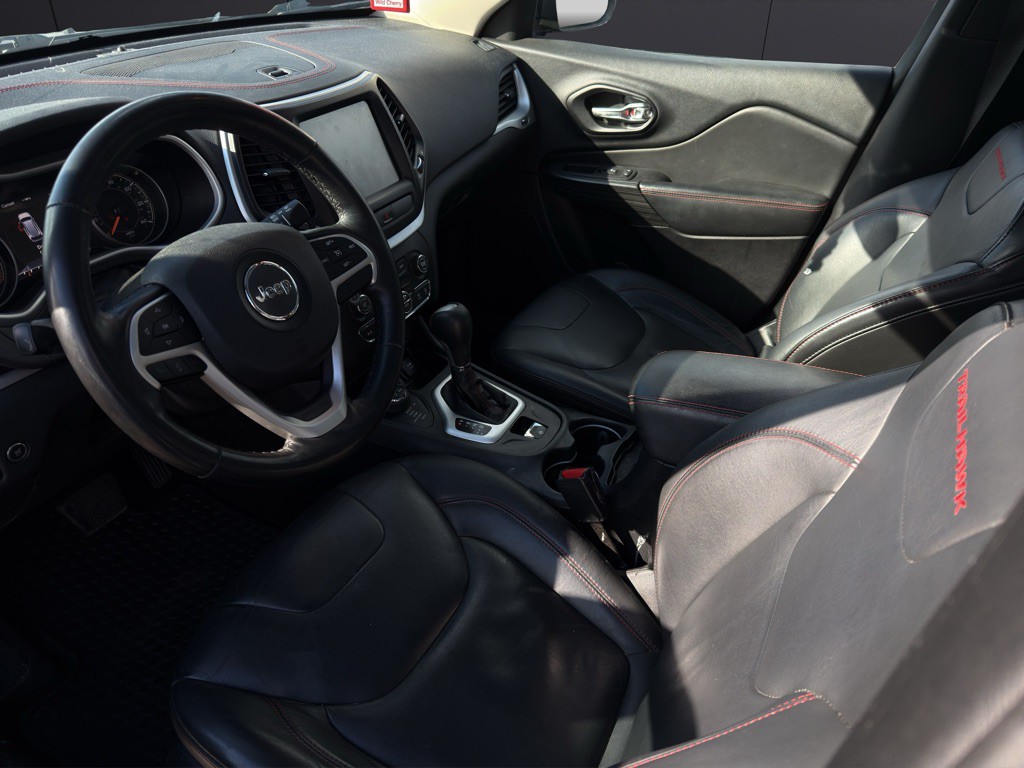 2015 Jeep Cherokee Image 2