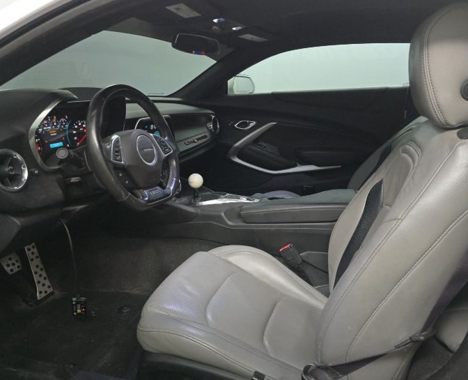 2017 Chevrolet Camaro Image 5