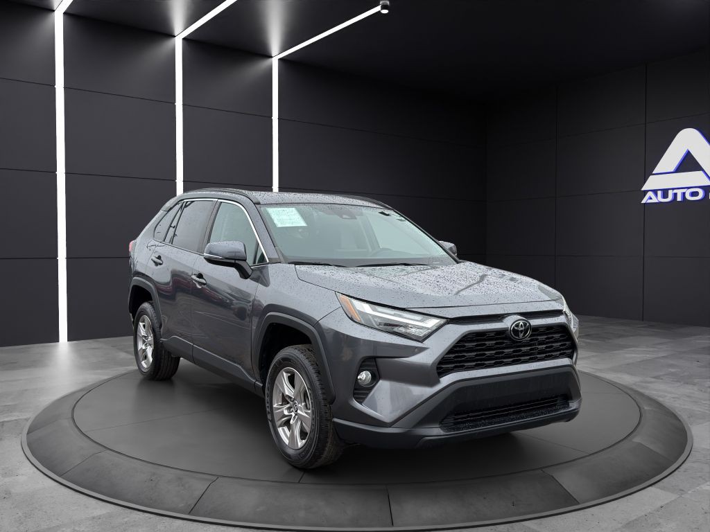 2023 Toyota Rav4 Image 3