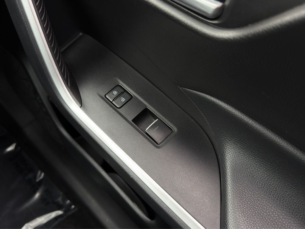 2023 Toyota Rav4 Image 15