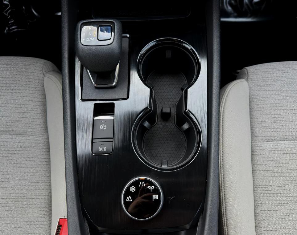 2022 Nissan Rogue Image 19