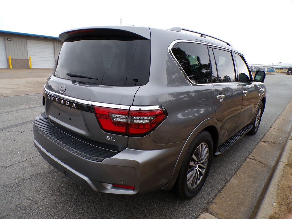 2022 Nissan Armada Image 2