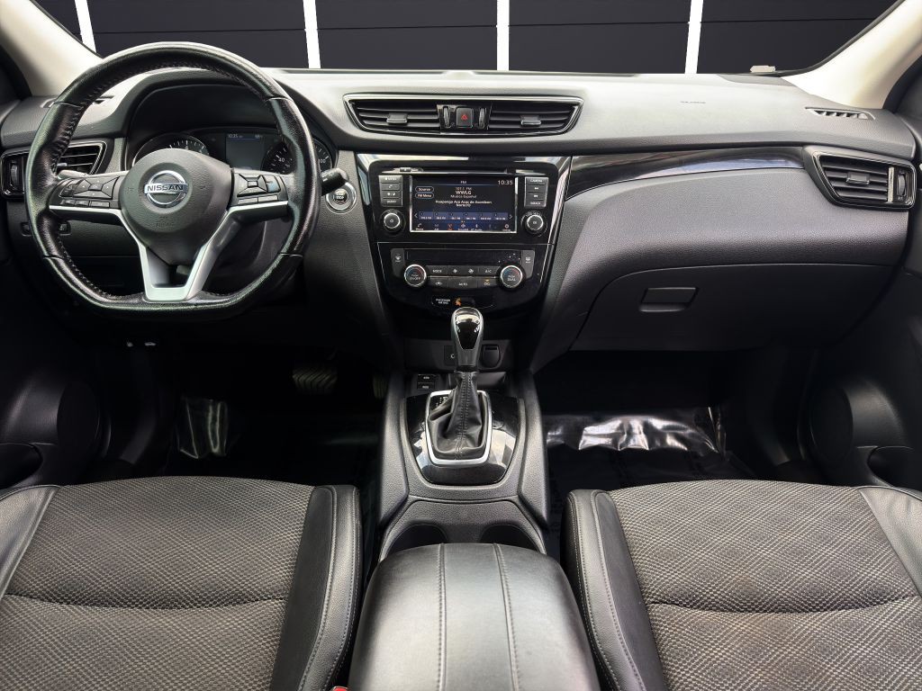 2022 Nissan Rogue Image 13