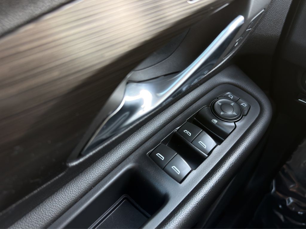 2023 GMC Terrain Image 11