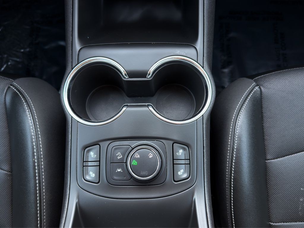 2023 GMC Terrain Image 18