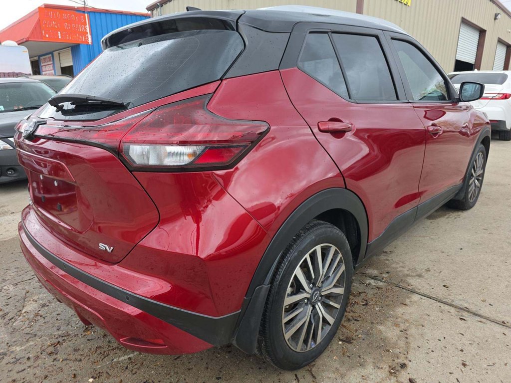 2023 Nissan Kicks Image 2