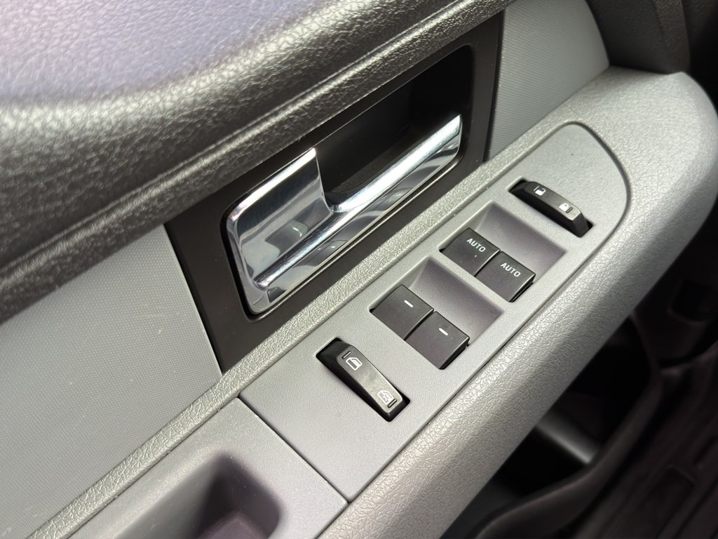 2014 Ford F-150 Image 11