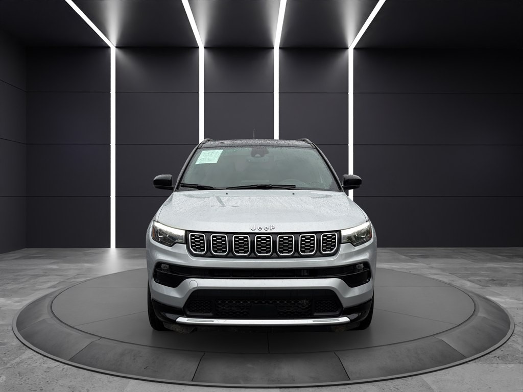 2025 Jeep Compass Image 2