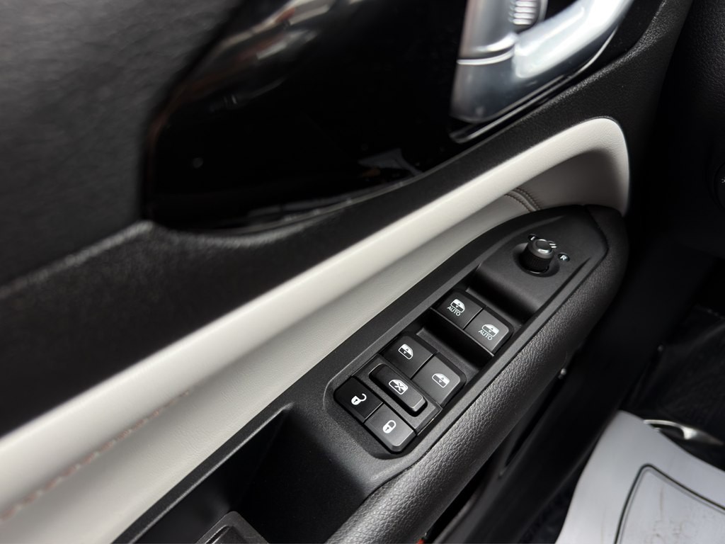 2025 Jeep Compass Image 11