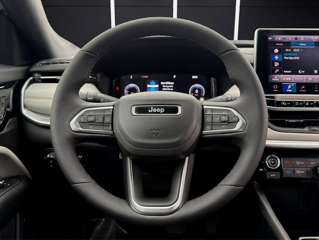 2025 Jeep Compass Image 16