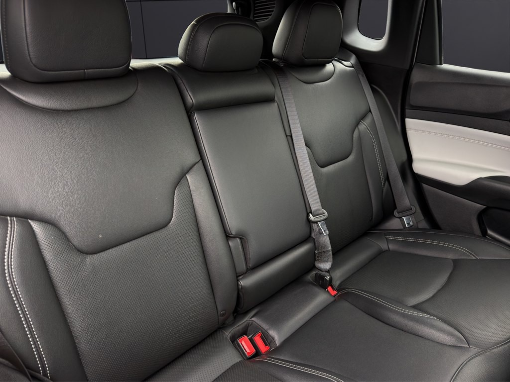 2025 Jeep Compass Image 21