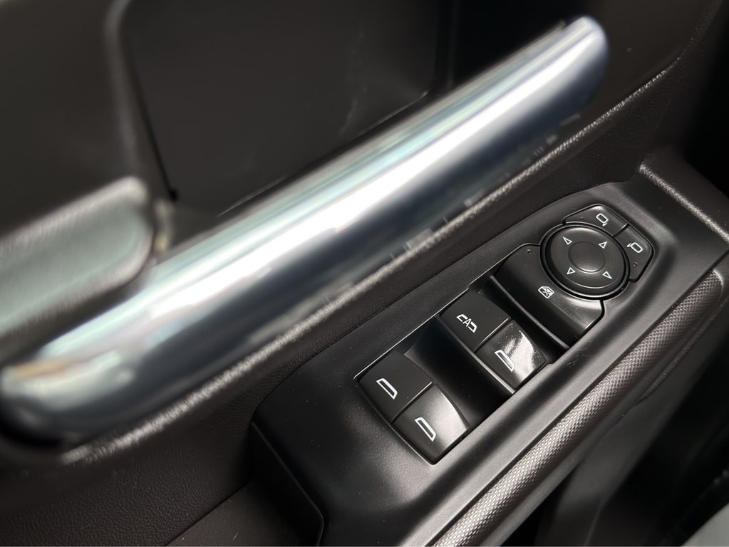 2024 GMC Sierra Image 11