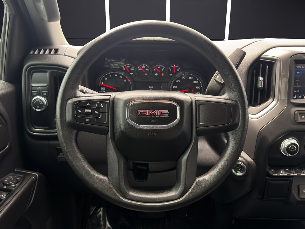 2024 GMC Sierra Image 16