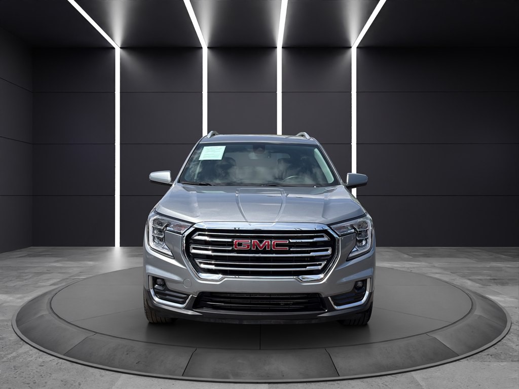 2024 GMC Terrain Image 2