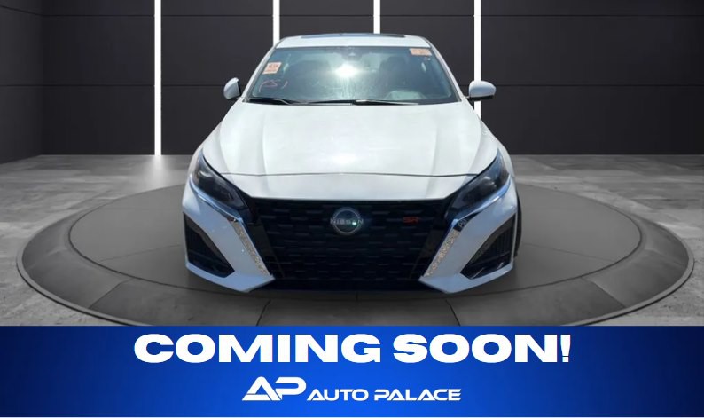 2023 Nissan Altima Image 1