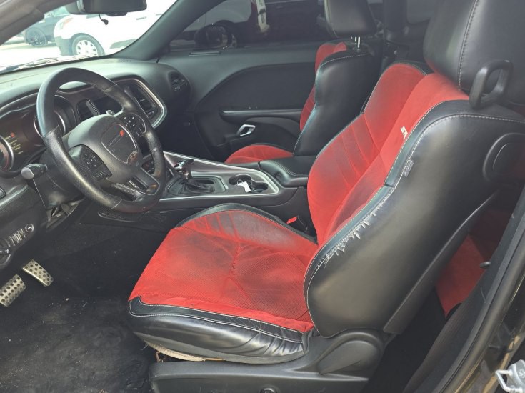 2019 Dodge Challenger Image 5