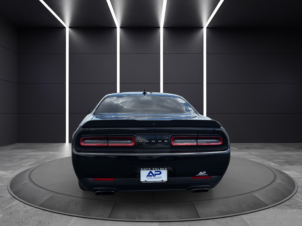 2019 Dodge Challenger Image 5