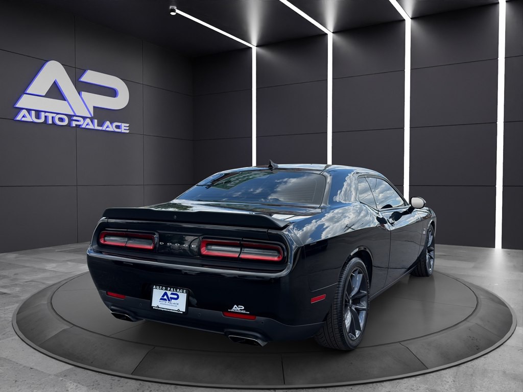 2019 Dodge Challenger Image 6