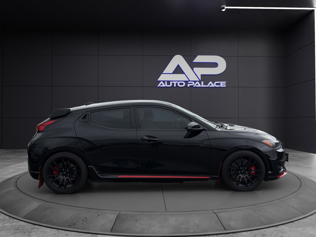 2020 Hyundai Veloster Image 8