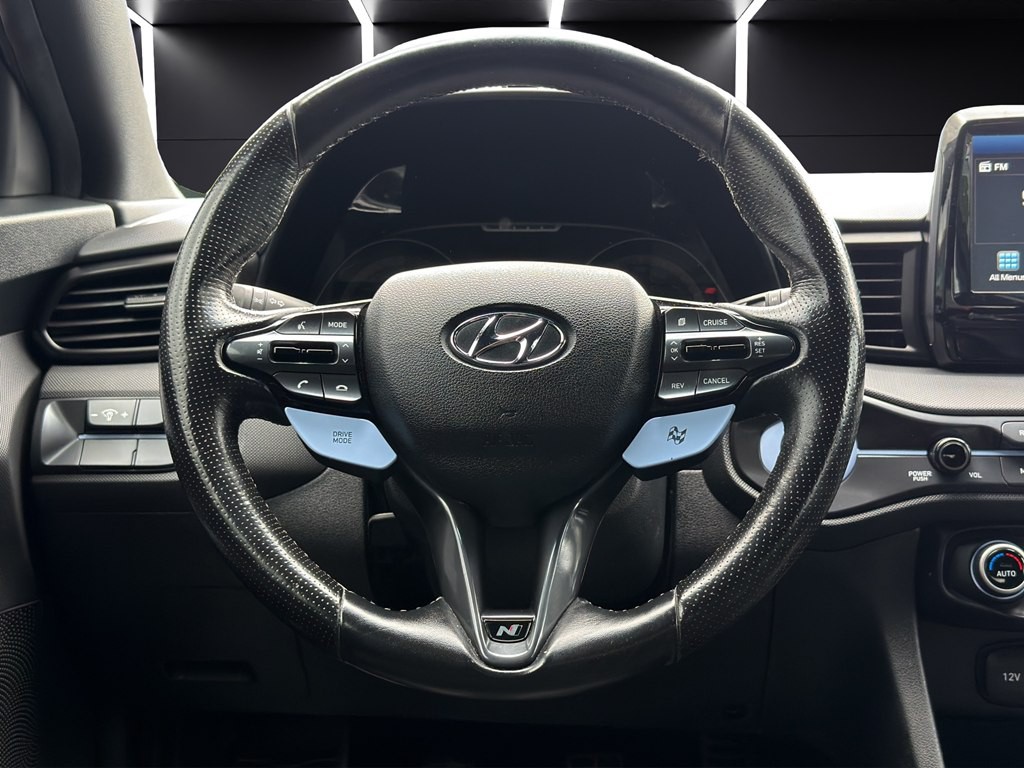 2020 Hyundai Veloster Image 16